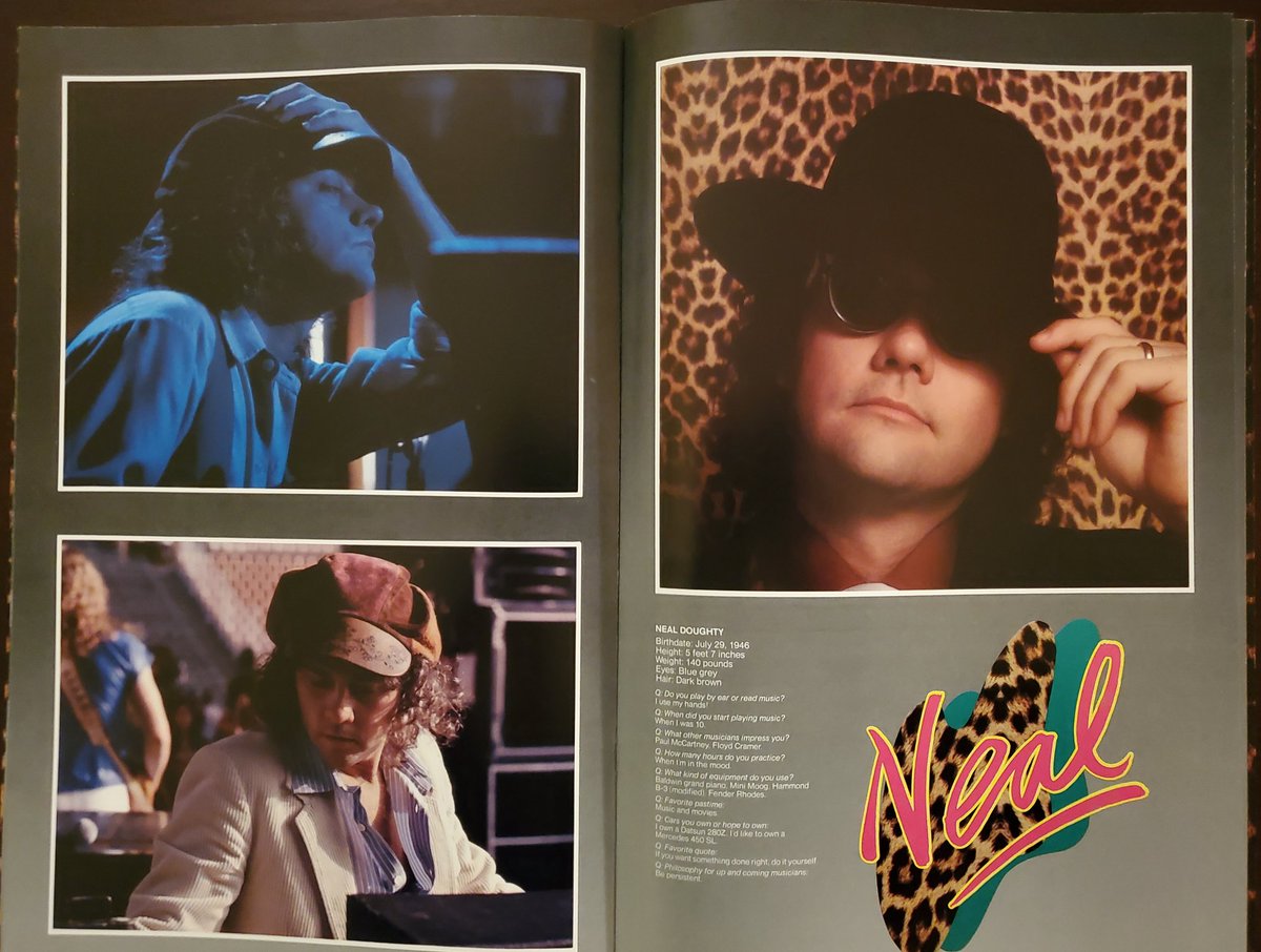 AllYearsCombine's tweet photo. REO Speedwagon 1979 Nine Lives Tour Concert Program #REOSpeedwagon #Tourprograms #alltheyearscombine https://t.co/I37pN4Qxnl