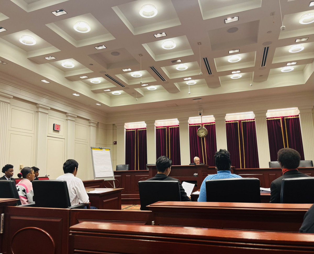 DHSBlackStudies's tweet photo. Good luck to our big sister academy @dunbarlpp with their mock trial today! They’ve beat out every other school and now face Banneker students on this final trial.
@DunbarHSDC
#EverydayAtDunbar https://t.co/FmZHA4eltj