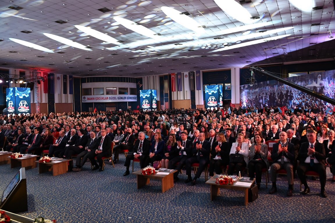 GENEL BAŞKAN ATALAY: “VERGİDE ADALET, TAŞERONLAR KADROYA GEÇSİN İSTİYORUZ, MECLİS’TE 100 TANE İŞÇİ KÖKENLİ, TULUM GİYMİŞ VEKİL OLSA BİZ BU SORUNLARIN TAMAMINI ÇÖZERİZ.” 
turkis.org.tr/genel-baskan-a…