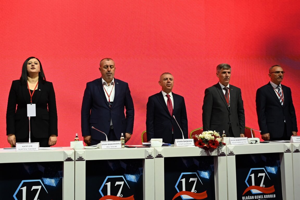 turkiskonf's tweet photo. GENEL BAŞKAN ATALAY: “VERGİDE ADALET, TAŞERONLAR KADROYA GEÇSİN İSTİYORUZ, MECLİS’TE 100 TANE İŞÇİ KÖKENLİ, TULUM GİYMİŞ VEKİL OLSA BİZ BU SORUNLARIN TAMAMINI Ç��ZERİZ.” 
https://t.co/qL6BITqQkh https://t.co/EDmvhXwk71