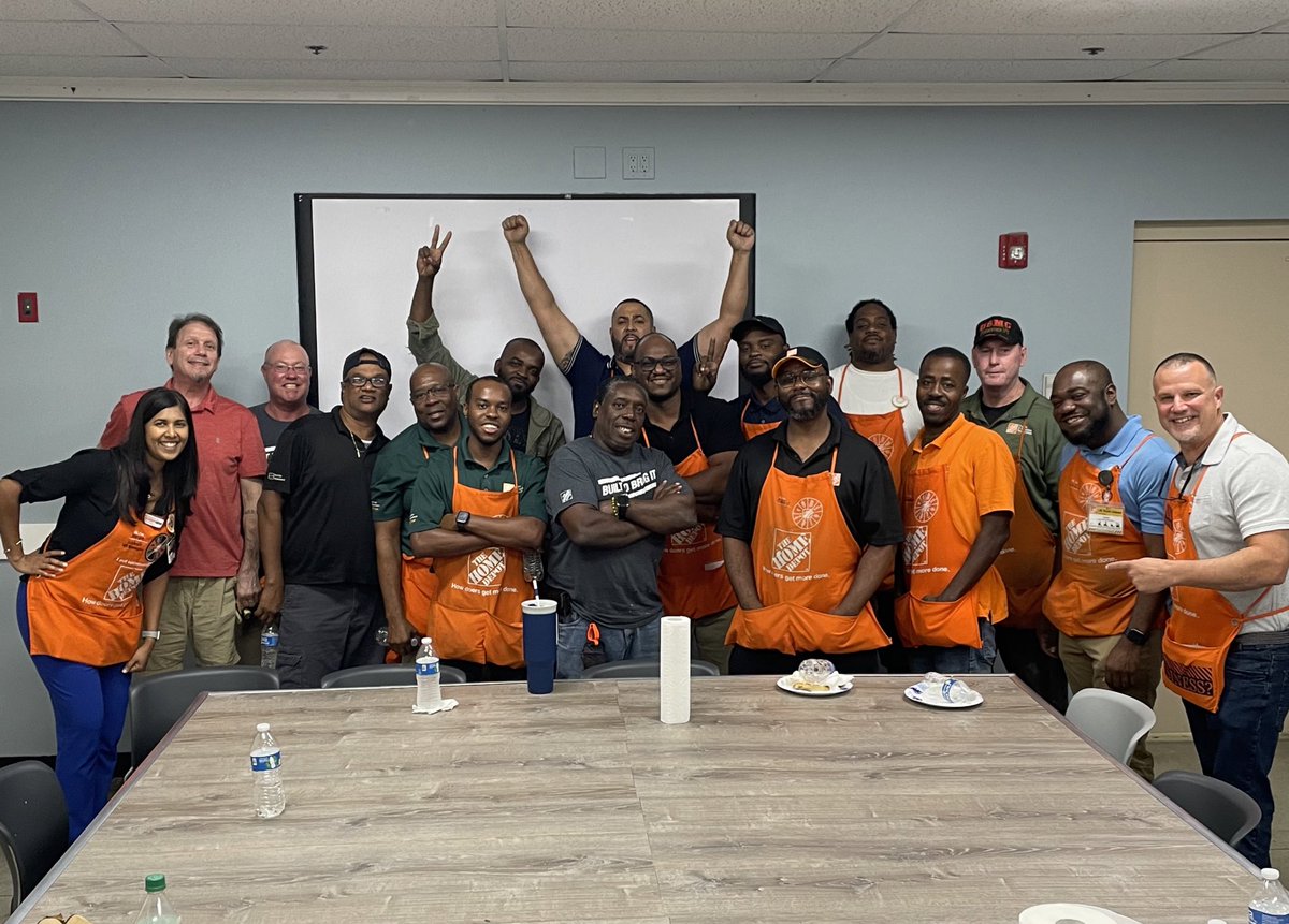 Store 208 Night Crew they have the store Grand Opening Ready. Everyday. Team also wanted to recognize Night OPSASM Kial and NRM Greg. Thanks guys for all you do and for setting the example for all to follow.