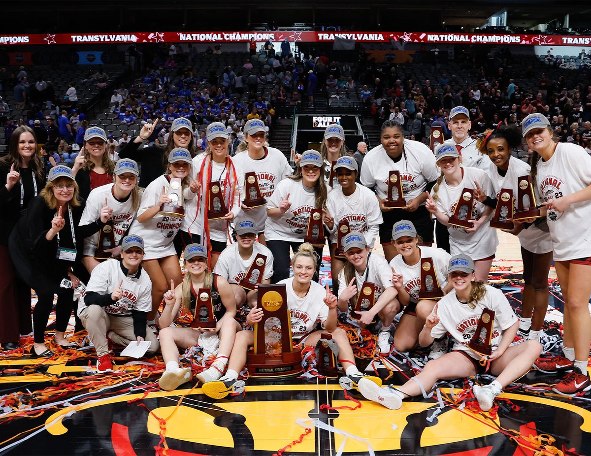 NCAADIII's tweet photo. Congratulations to @TransySports, the 2023 Division III Women's Basketball Champions 🏆

#D3hoops | #WhyD3 https://t.co/n1aecu3yeA