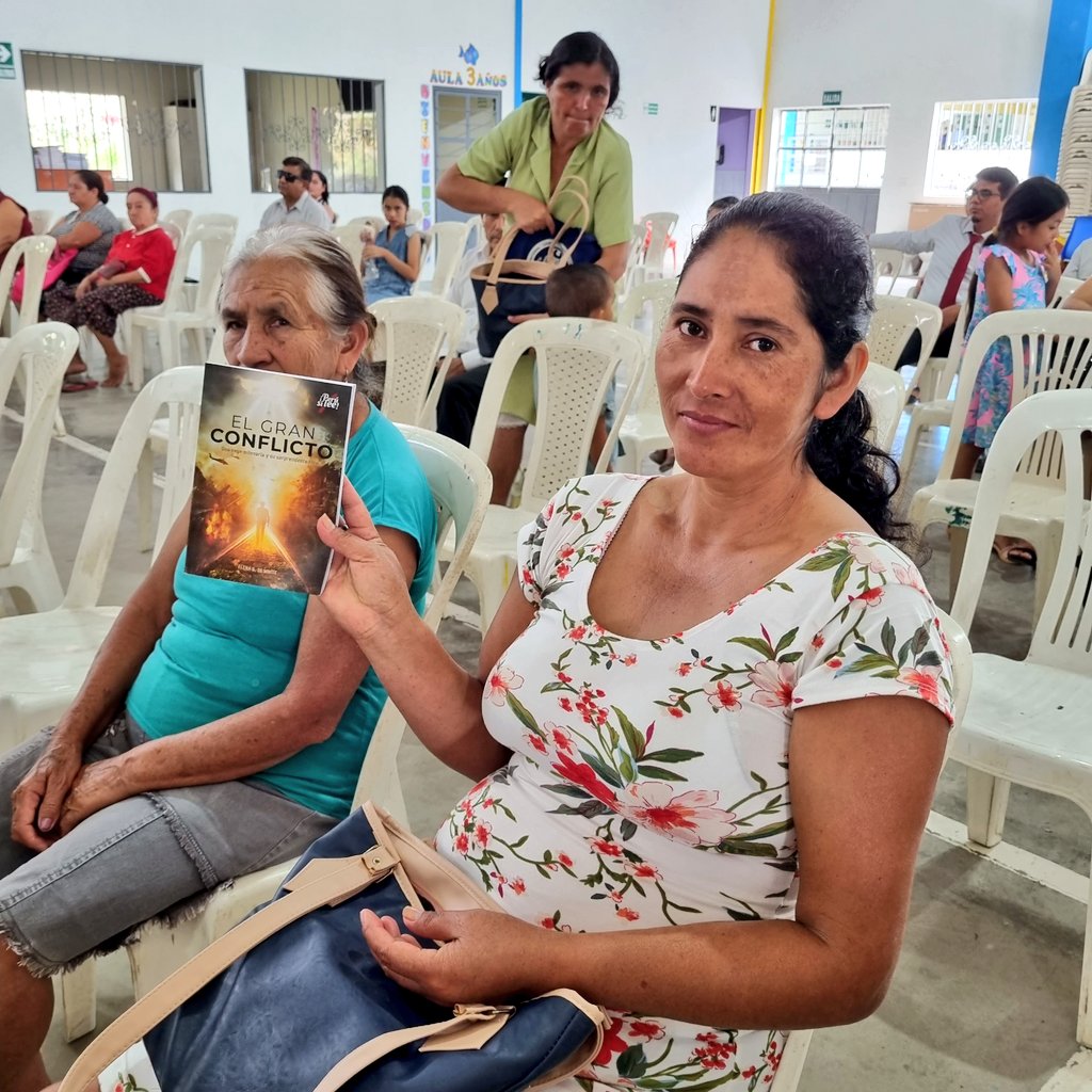 JoseUrciaCarlos's tweet photo. 🙏 Miembros de la Iglesia Adventista Maranatha🌴🇵🇪 listos para compartir el mensaje de esperanza en esta #SemanaSanta2023 #JesúsVenció. ❤️ Participa con toda la familia, Dios tiene un gran propósito para ti. 🤗
#DMUtcubambaC https://t.co/59rAJfOaGg