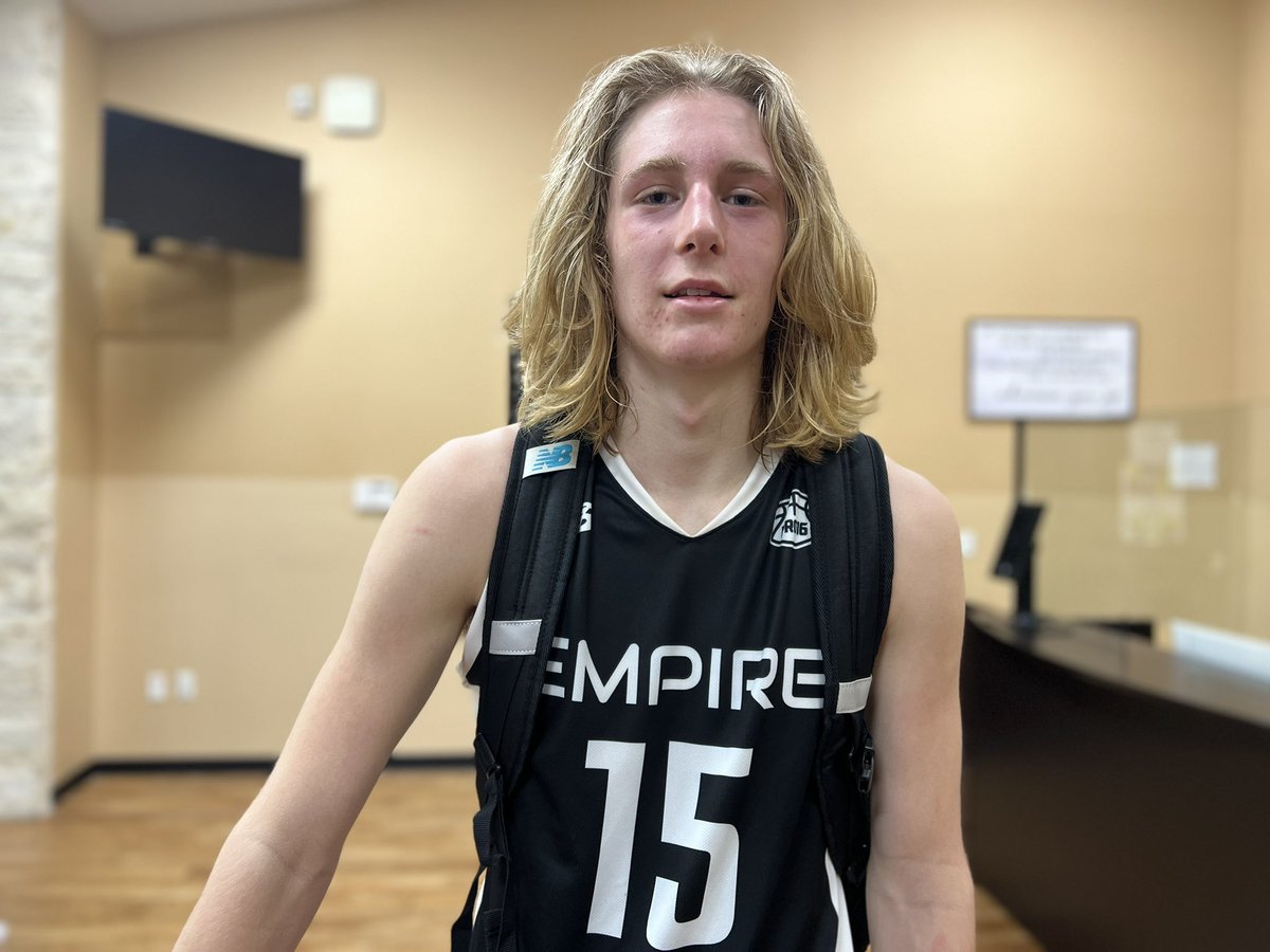 GASOLyndon's tweet photo. Houston Tip-Off | Day 2️⃣ Dudes

PART 1

Which prospects really stood out on Saturday at the Houston #GASO ❓

📸 @TayCrazzyyy - @TempleLifeHoops 

One of the biggest sleepers in the 2024 class. Starting to put it all together as a high ceiling prospect

@jmash_24 - @HoustonHoops17U 

Such a smooth scorer. Has added to his bag with a variety of finishes at the rim.

@JonesDeAndre11 - @CMEeliteBB 

Two way guard that will hit the glass and compete, showed some nice finishes in an early AM win.

📸@talontodd04 - @SAFutureBB 

@GASONextGen prospect with tons of upside. Talented scorer that can get hot in a hurry from outside

@jaxsonvandegard - @ATXForce 

Showed off some volleyball line 3pt range and tons of toughness. Will guard anyone on the floor.

📸@lukesusko2 - @3dHoopsAcademy 15U

Starting to make a name for himself in the ‘26 class. Had the best poster dunk I’ve seen all weekend.

@rakenvargas55 - @TempleLifeHoops 16U

Gamer lead guard that can light it up from outside. Smooth facilitator.

@BjThomas3_ - @TxTakeover_Ned 16U

Physical combo guard that showed some excellent shot making off the dribble. 

@K1ngFlemings - @SAFutureBB 

Just continues to look like a HM+ kid. If he’s not already a “National” name, he will be by the next Live Period

@Baron_SmithJr - @3dHoopsAcademy 17U

High level defender and rebounder. Excellent foot speed to defend guards in a switch and physically imposing on the block.

@MiltonRice15 - @FresnoFlyers 

Versatile wing with a nice 3 point stroke. Forces turnovers on the defensive end

#2Cities1GASO