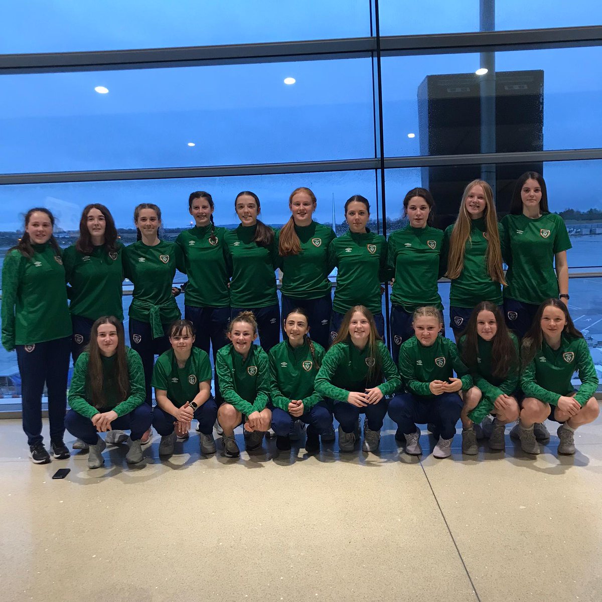 FAI Schools (@faischools) on Twitter photo ๐ BON VOYAGE โ๏ธ
๐ The Under 15 Girlsโ International team fly out to Glasgow this evening to compete in the annual #SAFIB #BobDochertyCup
๐๐ค๐งกBest of luck to <a href="/richiebfootball/">Richard Berkeley</a> & the squad as they defend their title ๐
๐ @MaldronDubAirpt for hospitality this afternoon ๐ BON VOYAGE โ๏ธ
๐ The Under 15 Girlsโ International team fly out to Glasgow this evening to compete in the annual #SAFIB #BobDochertyCup
๐๐ค๐งกBest of luck to <a href="/richiebfootball/">Richard Berkeley</a> & the squad as they defend their title ๐
๐ @MaldronDubAirpt for hospitality this afternoon