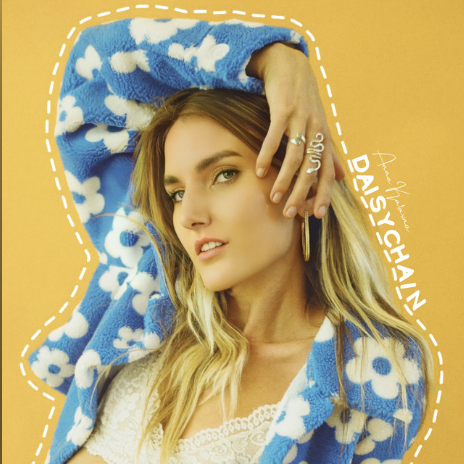 MirrorHouseMG's tweet photo. "Daisychain" by @ankatarina 
https://t.co/ksAeMlXpBY

#folkpop #singersongwriter https://t.co/iO7Qt3bUzc