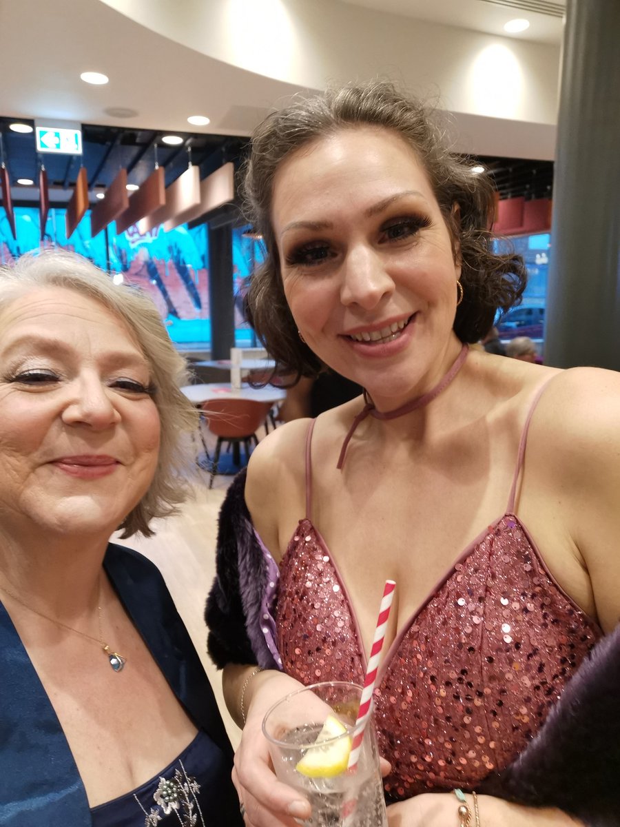 callmecalla's tweet photo. Premiere time with my friend who was the make-up artist for the film 😀 https://t.co/6xk181THLY