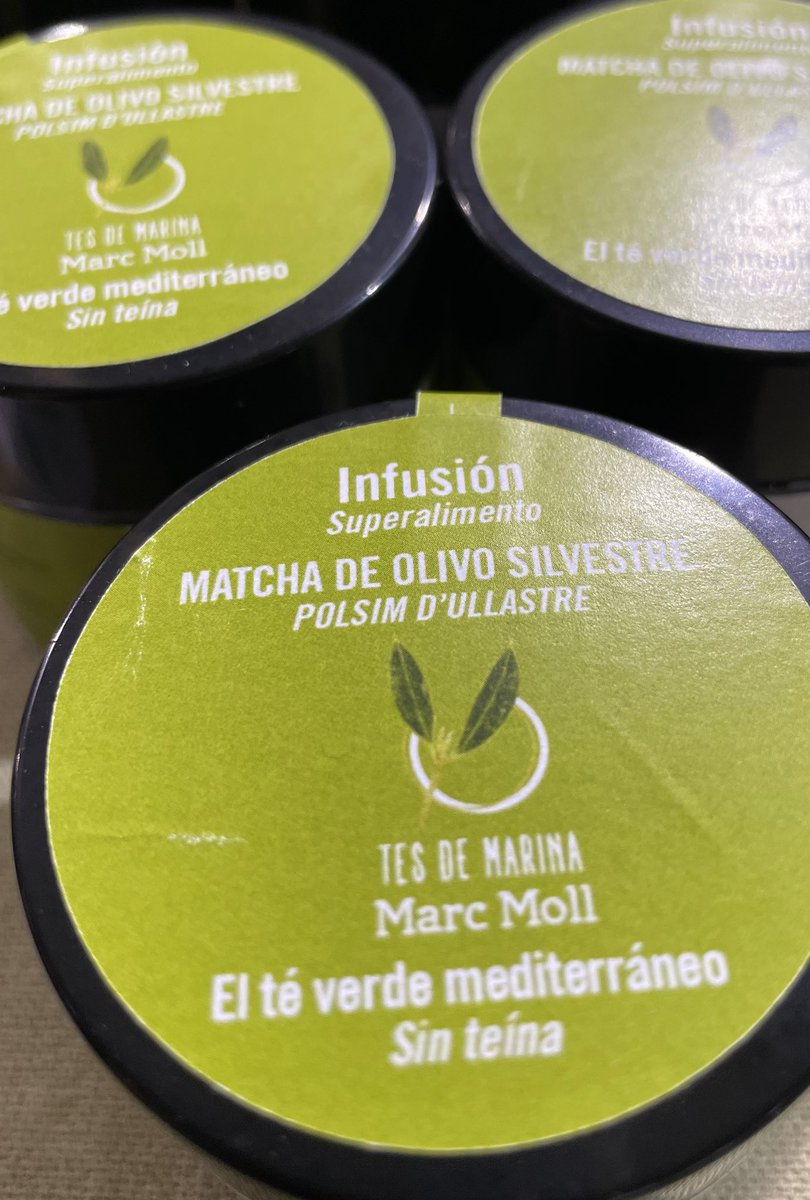 peppalau's tweet photo. Quin goig aquests quaranta petits productors mostrant la diversitat, la innovació i la qualitat dels seus productes en el primer dia de @firaarrels https://t.co/EPdm1V973q