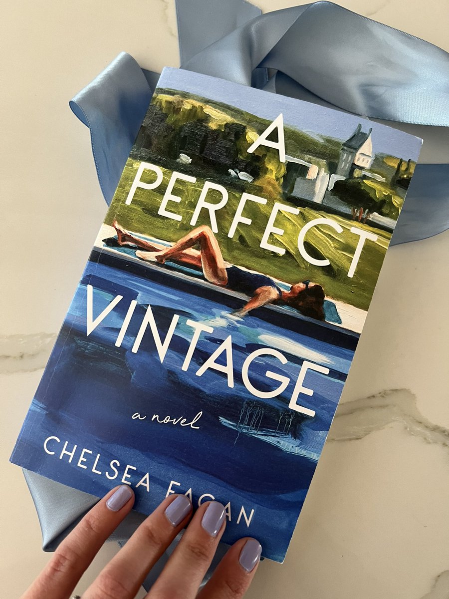 It’s Silly Little Beverage O’Clock for reading @Chelsea_Fagan’s new book, A Perfect Vintage 🫡