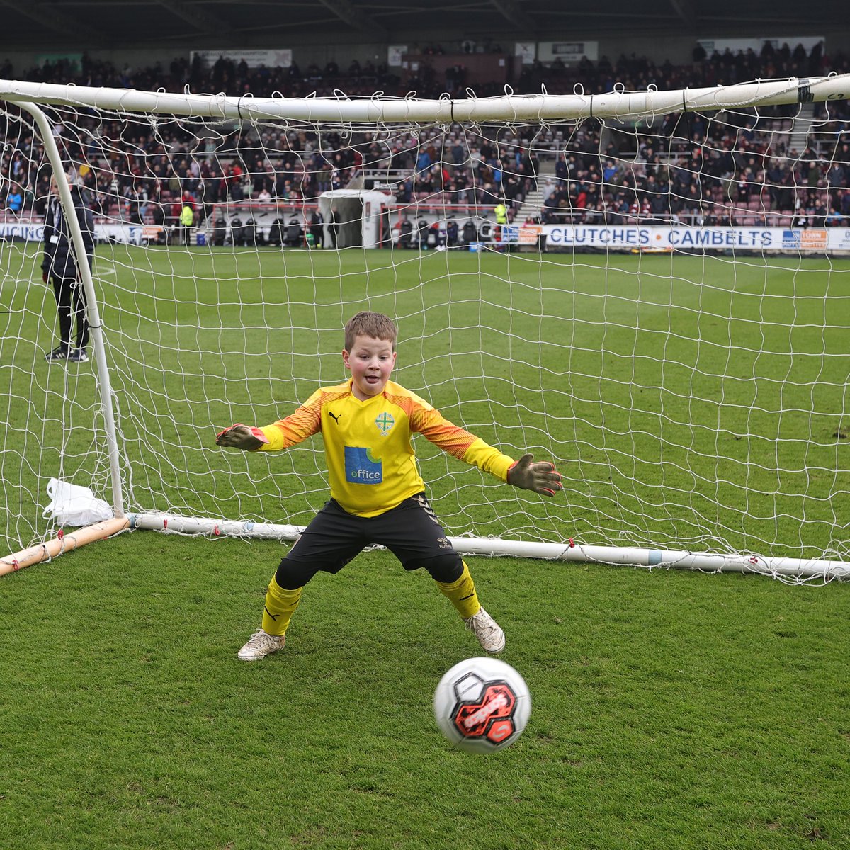 📸 Thank you to those teams who took part in the <a href="/IN_n_OUTcentres/">IN'n'OUT Autocentres</a> Cup yesterday! Please email tickets@ntfc.co.uk to arrange for any team, group or school to take penalties on the pitch at a future game. 👊 

#ProudToBe | #Together | #ShoeArmy 👞