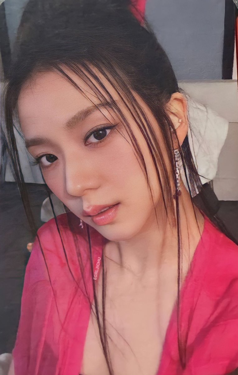 EGRLJICHU's tweet photo. pretty girl, kim jisoo https://t.co/ohxdjwwa2t