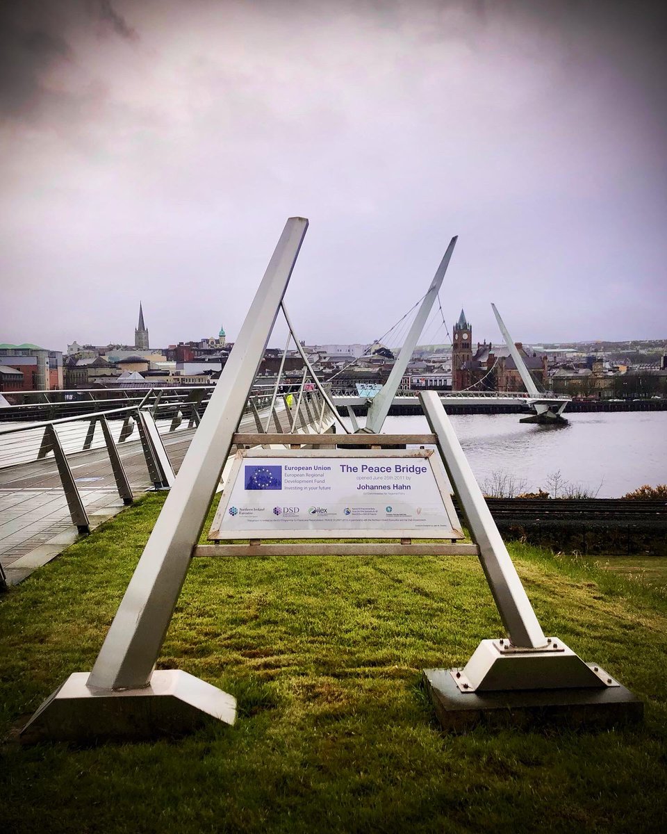 spill3's tweet photo. #derry #thewalledcity #thepeacebridge #foyle #quayside https://t.co/LjabFxMhRk