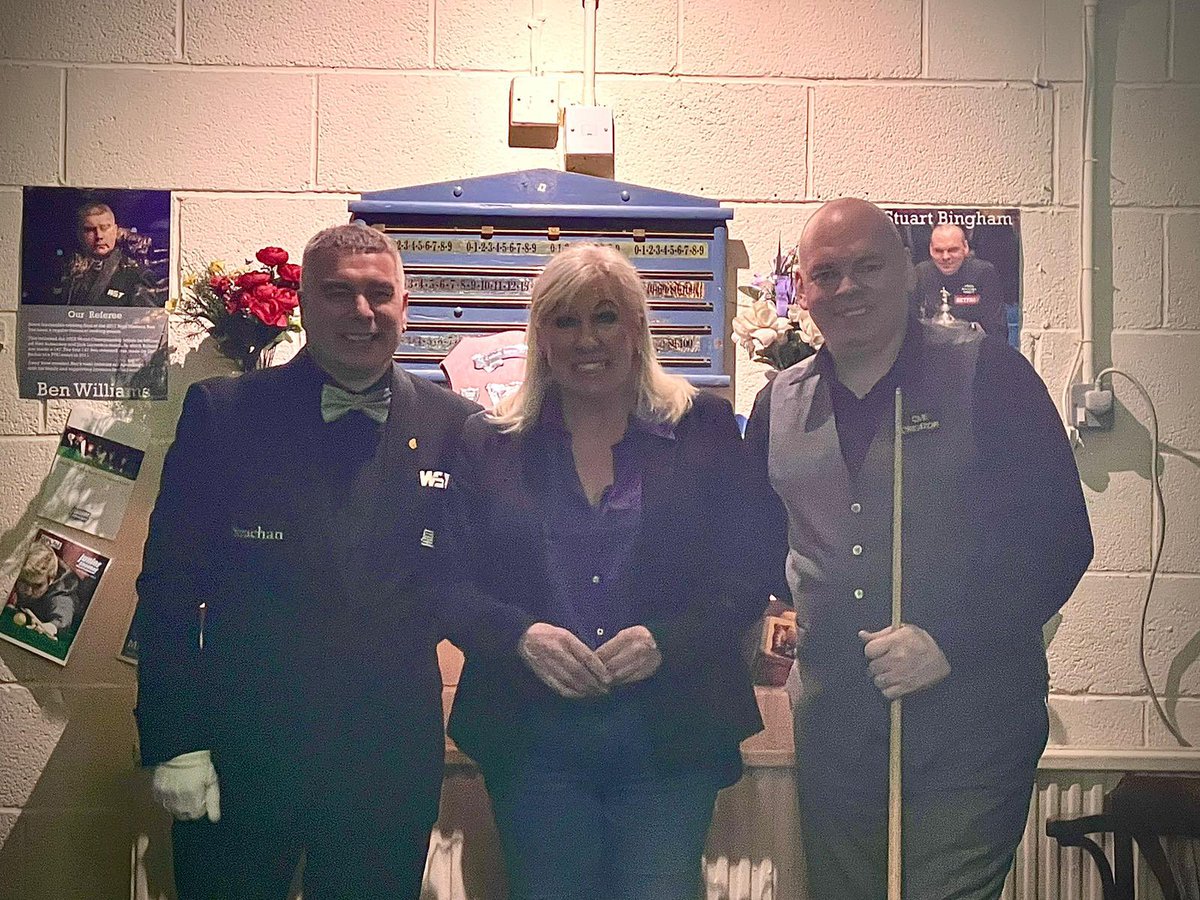 ASollowayUK's tweet photo. A lovely evening at Derby Junior Snooker Club’s Spring Exhibition, featuring Stuart Bingham and Ben Williams! It was fantastic to see so many young players thoroughly enjoying their game of snooker tonight! 🎱 https://t.co/magLRllX8d