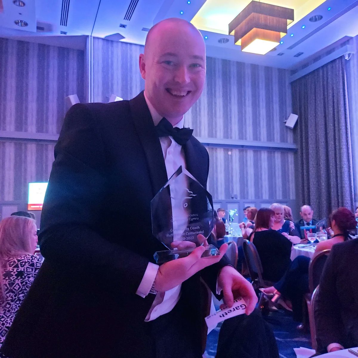 YMCA Barry tweet media