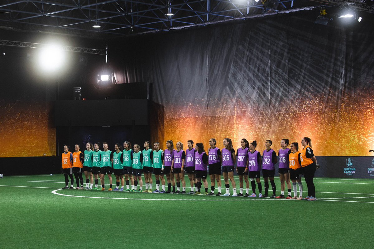 QueensLeague's tweet photo. EL NIVEL 🤯

Todo listo para el Draft 🤝

#QueensLeague #Oysho https://t.co/vIZd6JBARS