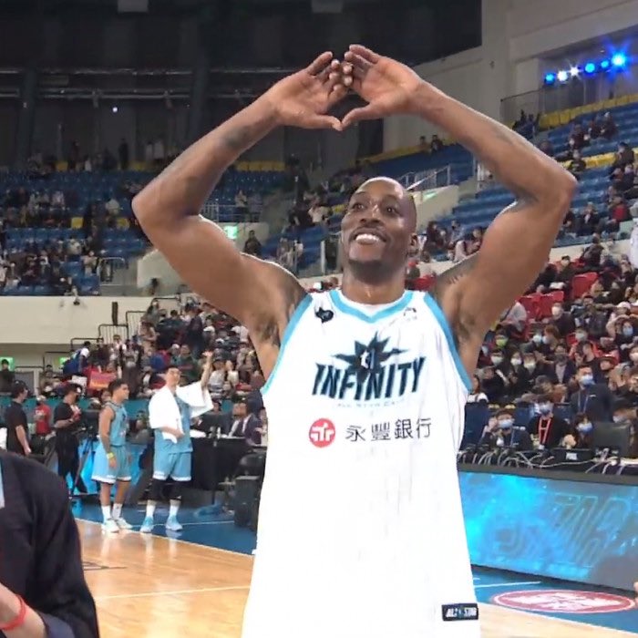 Lakers Lead tweet media