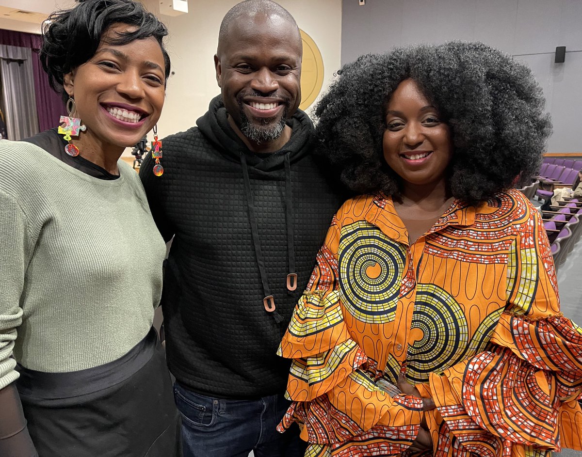 DrSadhanaJ's tweet photo. Thank you @Center4BlackLit for hosting the #Nationalblackwritersconference @NewsatMedgar We’ve met so many great writers, creators and producers all in one spot! #blackwritersmatter #blackwriters #blackwriting #afrofuturism https://t.co/2s9CTsNNCP