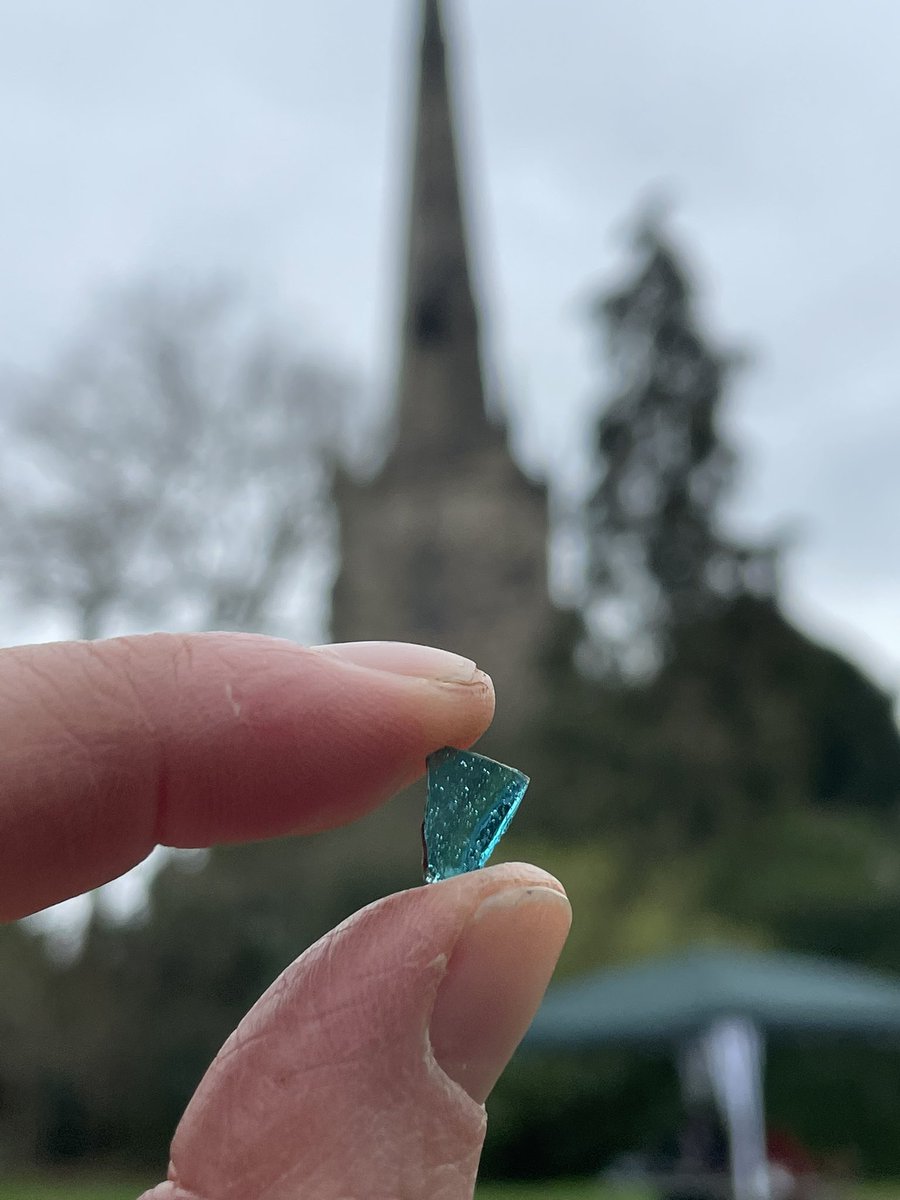 CatJarman's tweet photo. We’re learning more about the monastery that was here in Repton before the 873 Great Army takeover. Today, our finds included another fragment of stunning blue stained window glass 😍 https://t.co/G1h0HGE6K8