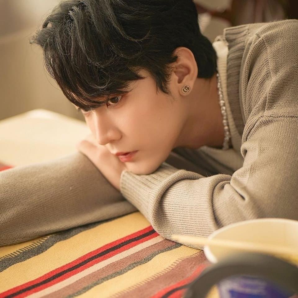 kc_vnfp's tweet photo. [010423] 𝙠𝙞𝙢𝙢𝙤𝙣.𝙙𝙟’𝙨 𝙄𝙂

"Năm nay đã bớt căng thẳng hơn chút rồi... Niềm vui và hạnh phúc cũng tràn trề. Có tiền, có vàng, có nhiều người yêu thương lắm luôn nhé Kimmon"
--------
Chúc P’Kimmon mãi tuổi 18 🤗

#ขุณขิมมอญ #โมกิของคิมม่อน #KIMMONBDMemories https://t.co/OncKwpQxxT