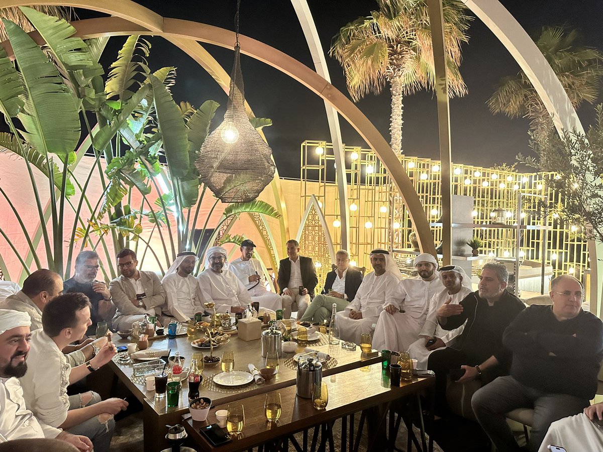 RashidAlFarooq's tweet photo. Casual iftar with the bros @badralolama @carlmoon @JaafarDaher @Abujamalbattuta https://t.co/tF6CONCEFK