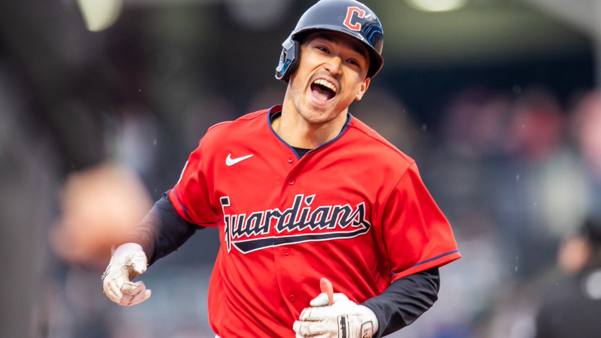 betJACK's tweet image. If the Guardians win tonight in Seattle, we'll buy one person a jersey of their choice 😏

RT + follow us to enter #ForTheLand