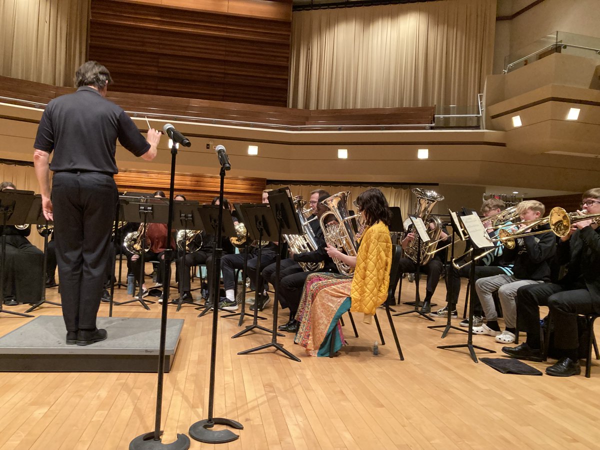 EYSO's tweet image. Our students had a fantastic time workshopping with Chicago Brass Band  Director Mark Taylor and CBB musicians. We're ready for tonight's concert - it's going to be spectacular!

If you haven't grabbed your in-person or livestream tickets, grab them at eyso.org/concert