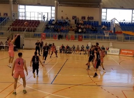 cb_upla's tweet photo. Festival de triples 🤟 para vencer al @cbmartos en el Blas Infante 🎉.
UPLA BYSPANIA 97 CB.MARTOS 68, en una nueva jornada #LigaN1 @FAB_Andaluza.
17-a ✌  que nos permite seguir con opciones de clasificación 💪.
@AlmeriaFAB https://t.co/MIIvkYsJw9