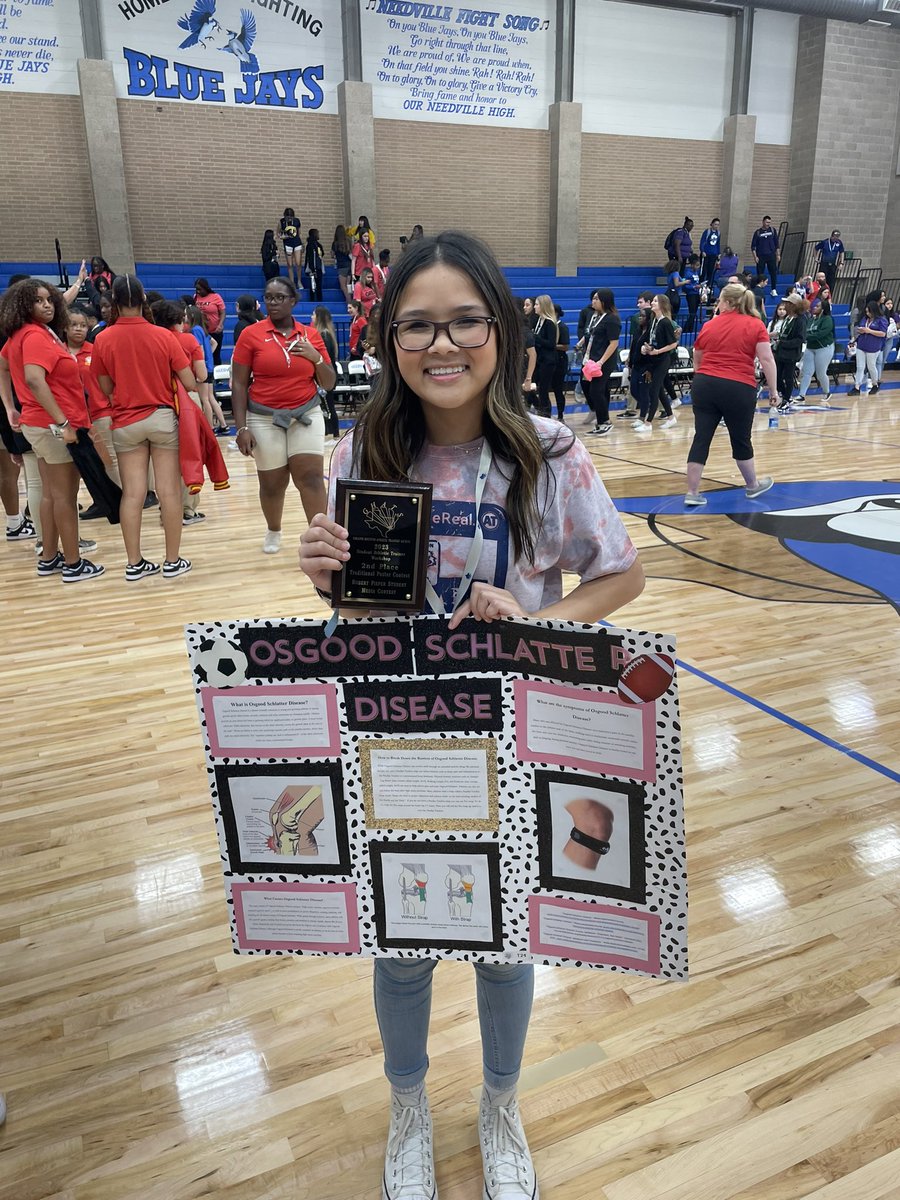 DHS_AT's tweet photo. Fishy shout out!!! Our little Tatum is bringing home 2nd place for her in depth tradition poster presentation about Osgood Schlatters Disease.
Way to make us proud little fish! #FAMILY #ATstudents #numerodos https://t.co/9q68Dhqko8