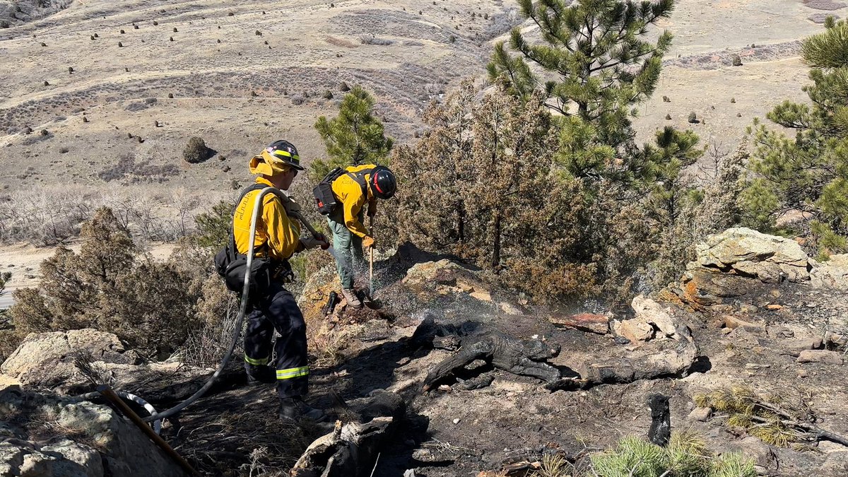 WestMetroFire's tweet photo. At 1 o’clock, the #hogbackfire is 30% contained. A flight late this morning by Colorado’s Multi-Mission Aircraft (MMA) shows the fire at 44 acres. Firefighters will be working the rest of the afternoon, strengthening the fire line, gaining more containment, and mopping up. https://t.co/ThnDTb8rEd