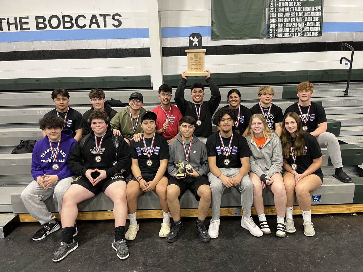 Runner-Up to cap off the 2022-23 season! Proud of these kids and the rest of the team for a successful year. Looking forward to the next! 🌴💪🏼