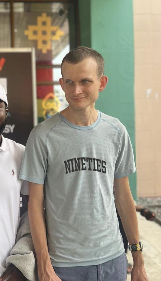 JUST IN : Vitalik was spotted at a conference in Zambia wearing a shirt from our upcoming nineties collection.
🔥🔥🔥🔥

How fvcking bullish are we ???