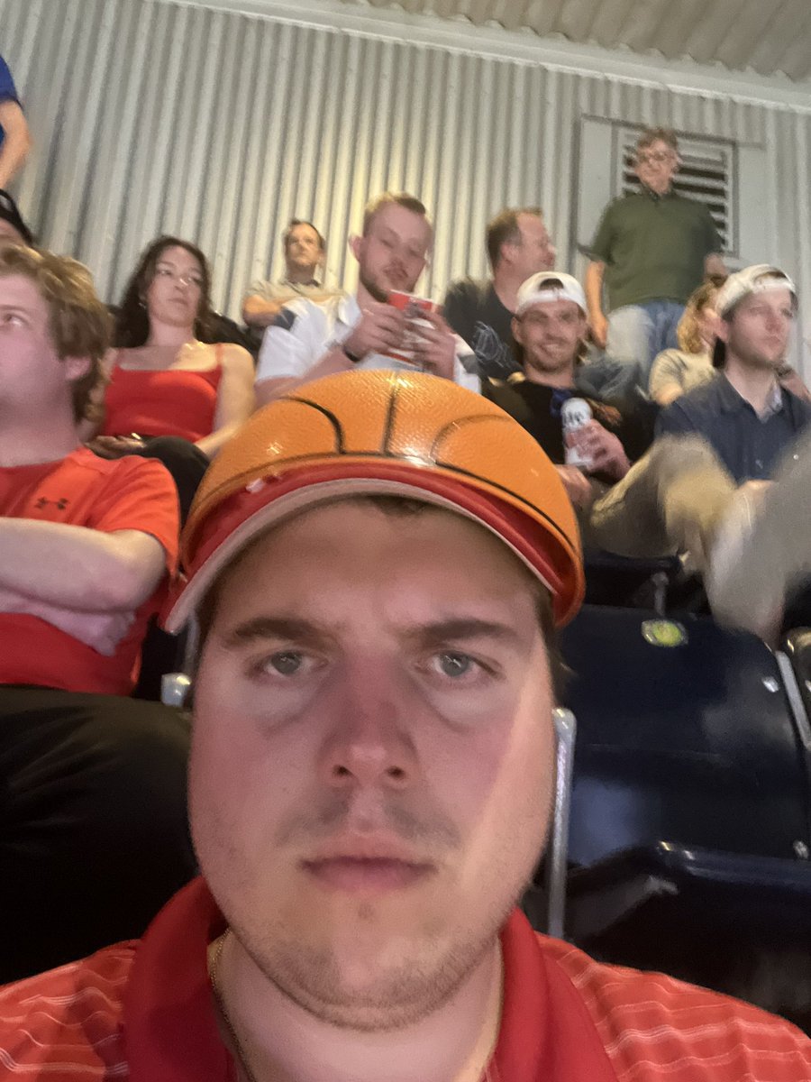 bjburkard's tweet photo. #MIAMIselfie https://t.co/mH6uqPgAyK
