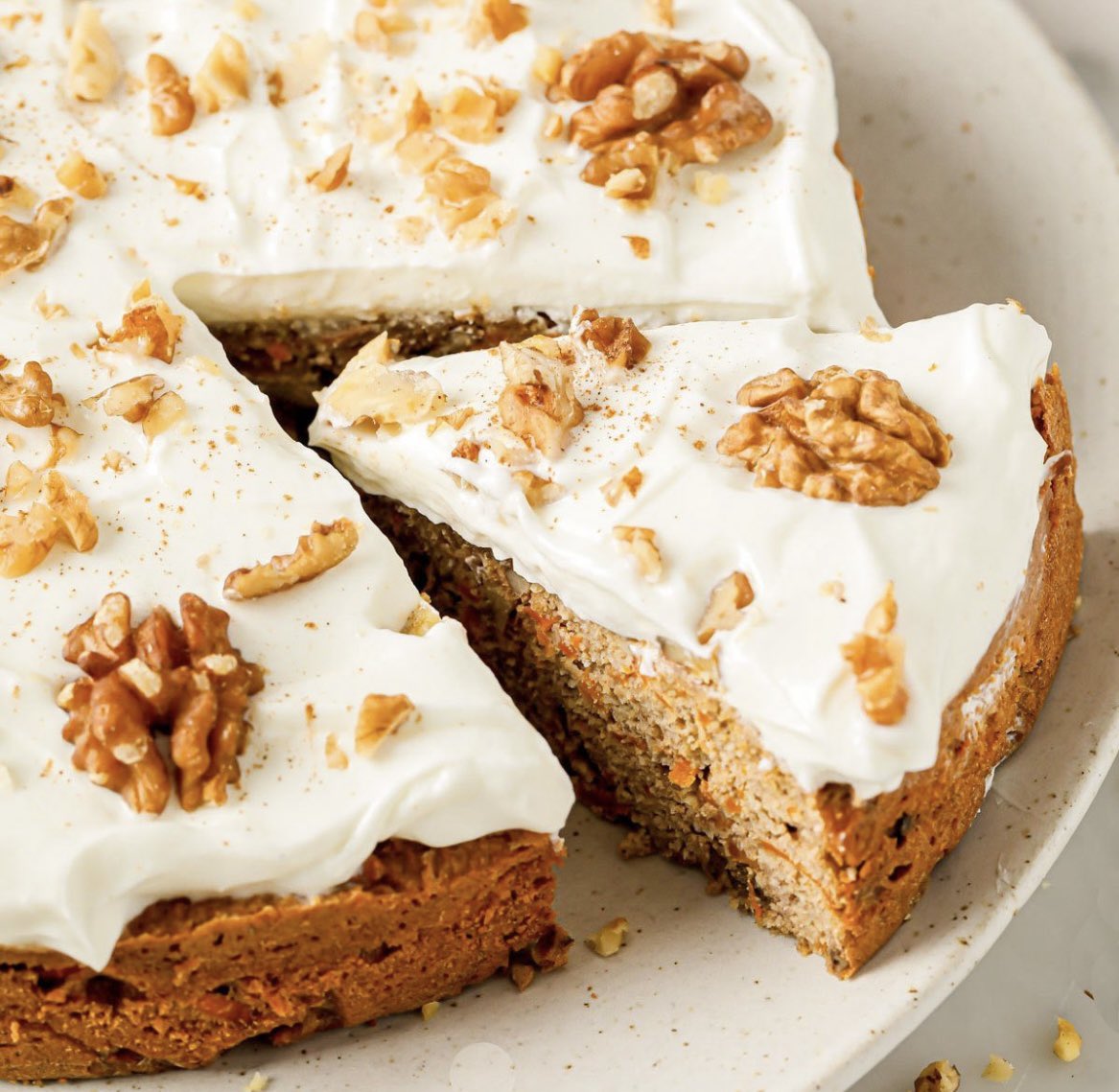 Sugar Free Keto Carrot Cake by @sugarfree_londoner 
#keto #ketorecipes #ketodiet #lowcarb #lowcarbdiet