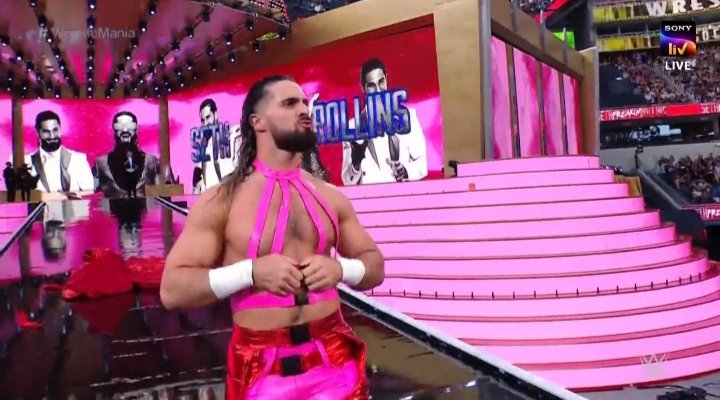 SantoshWaydan14's tweet photo. #Wrestlemania Burn it down 🔥 #SethRollins https://t.co/JkQHXFy9nw