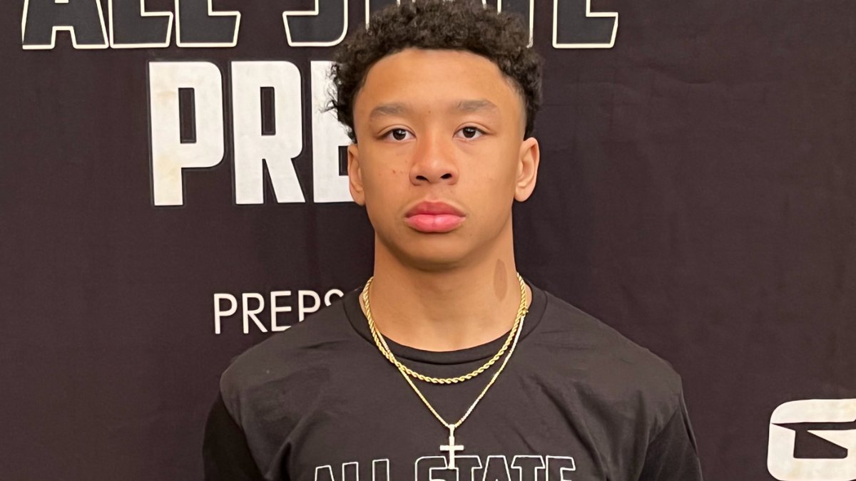 EdOBrienCFB's tweet photo. All State Preps Camp Top Performers: High School and Middle School https://t.co/sqNlUTy5i0 via @247sports @Preps_247 @BigOak2026 @SEBASTIAN_9_w @jontai_quick @TjFett @Owen5210 @PrestonOLDL @townskobe3 @S_ba1dino @XAhzir @Donte81whitt @Dj_Jarrett08 https://t.co/MEoD0edbQv