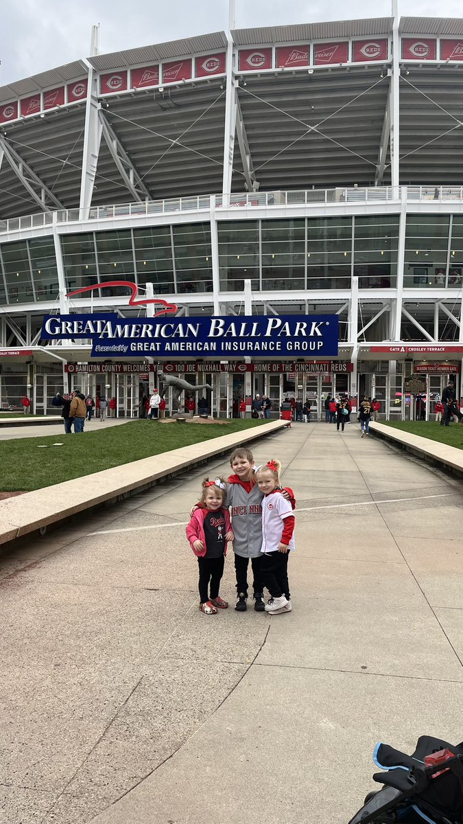 cjpx3's tweet photo. Kids opening day and the @Reds get the win! ⚾️ https://t.co/nVbfKFxVY9