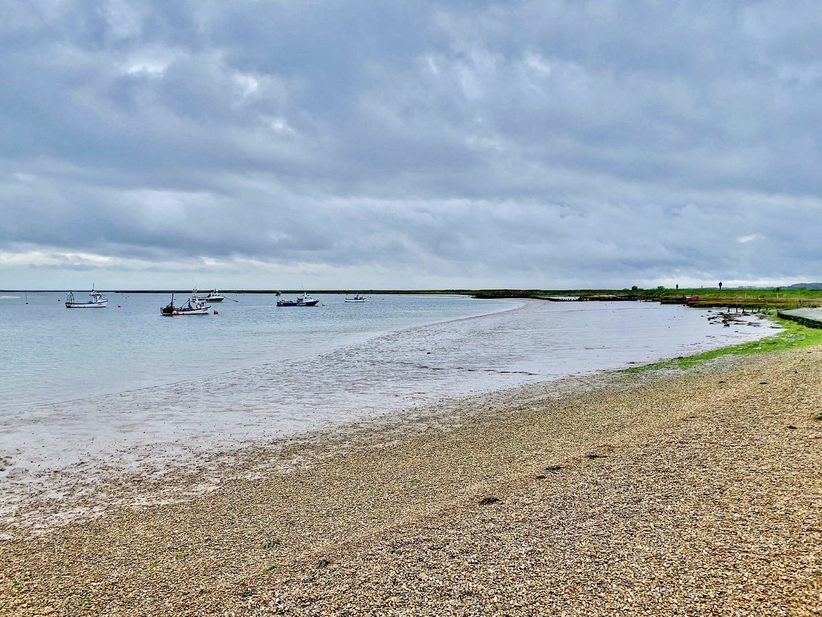 nikkilewisphoto's tweet photo. What a great idea encouraging everyone to photograph the wonders of Orford. Swipe left for mine.

#orford #landscapelens #sea #beach #pebblebeach #suffolk #suffolkcoast #riveralde #orfordness #aobn #areaofoutstandingbeauty #Nature #Cloud #Sand #Idyllic #Outdoors https://t.co/LJDYuUj64s
