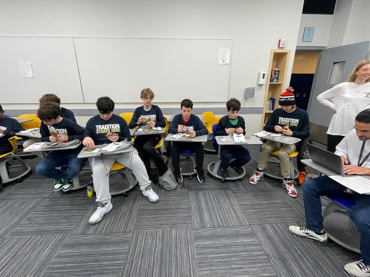 Cjurexhs's tweet photo. Today, @XaverianHS  welcomed its newest clippers! #Classof2027 #clipperstogether https://t.co/NQ0MsD4mBd