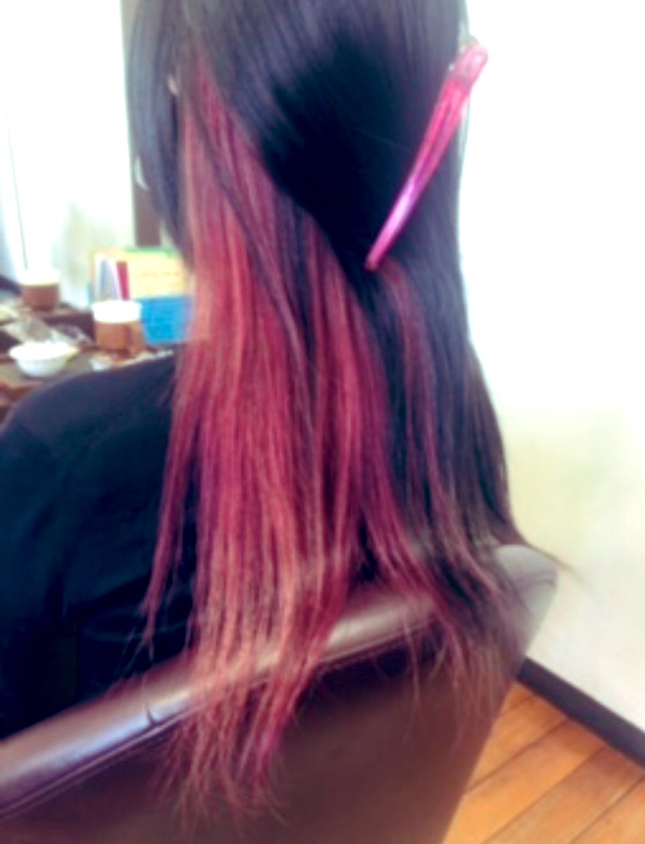 これはインナーだけど、コミティア合わせで全体ブリーチ→カラーやろうかな〜 https://t.co/9MJGSTCilt