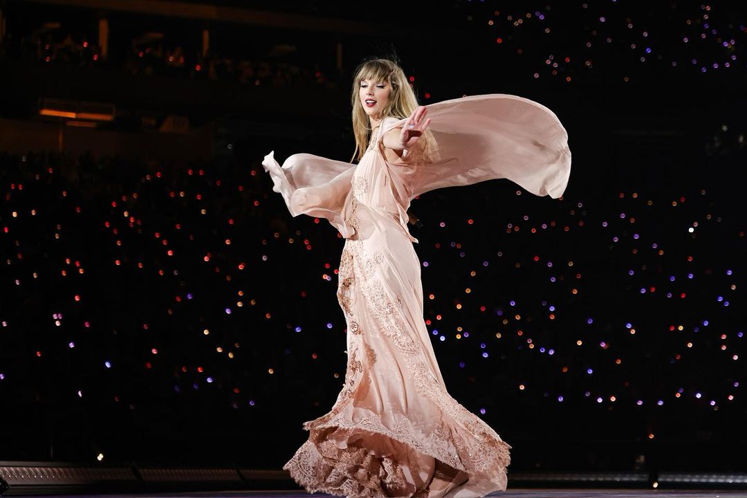 taylornation13 tweet picture