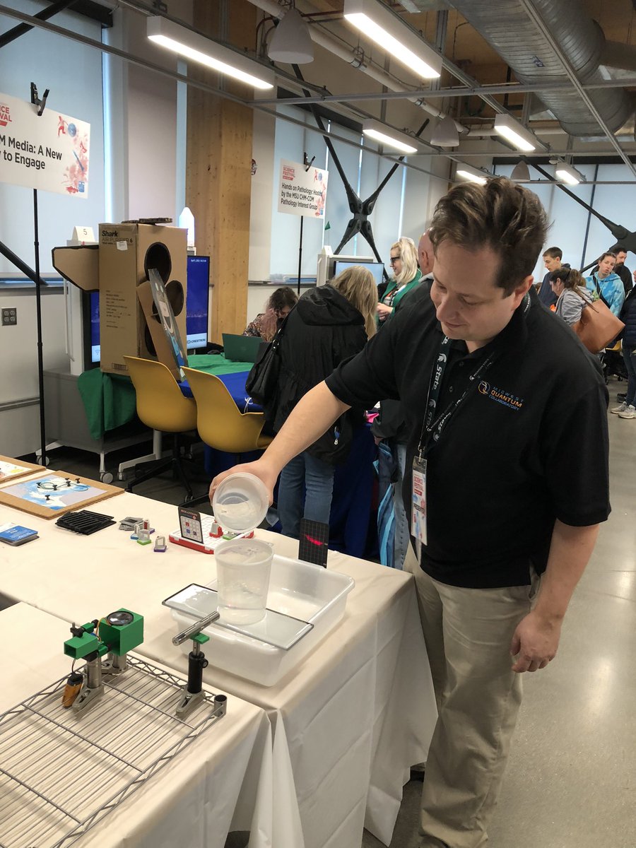 quod_lab's tweet photo. Just finished up a fun filled day presenting at the @MSUSciFest! We’ll be back again tomorrow (Sun) from 10am-4pm with some fun activities with lasers, polarizers and explaining quantum computing https://t.co/6QJ5DhB1US