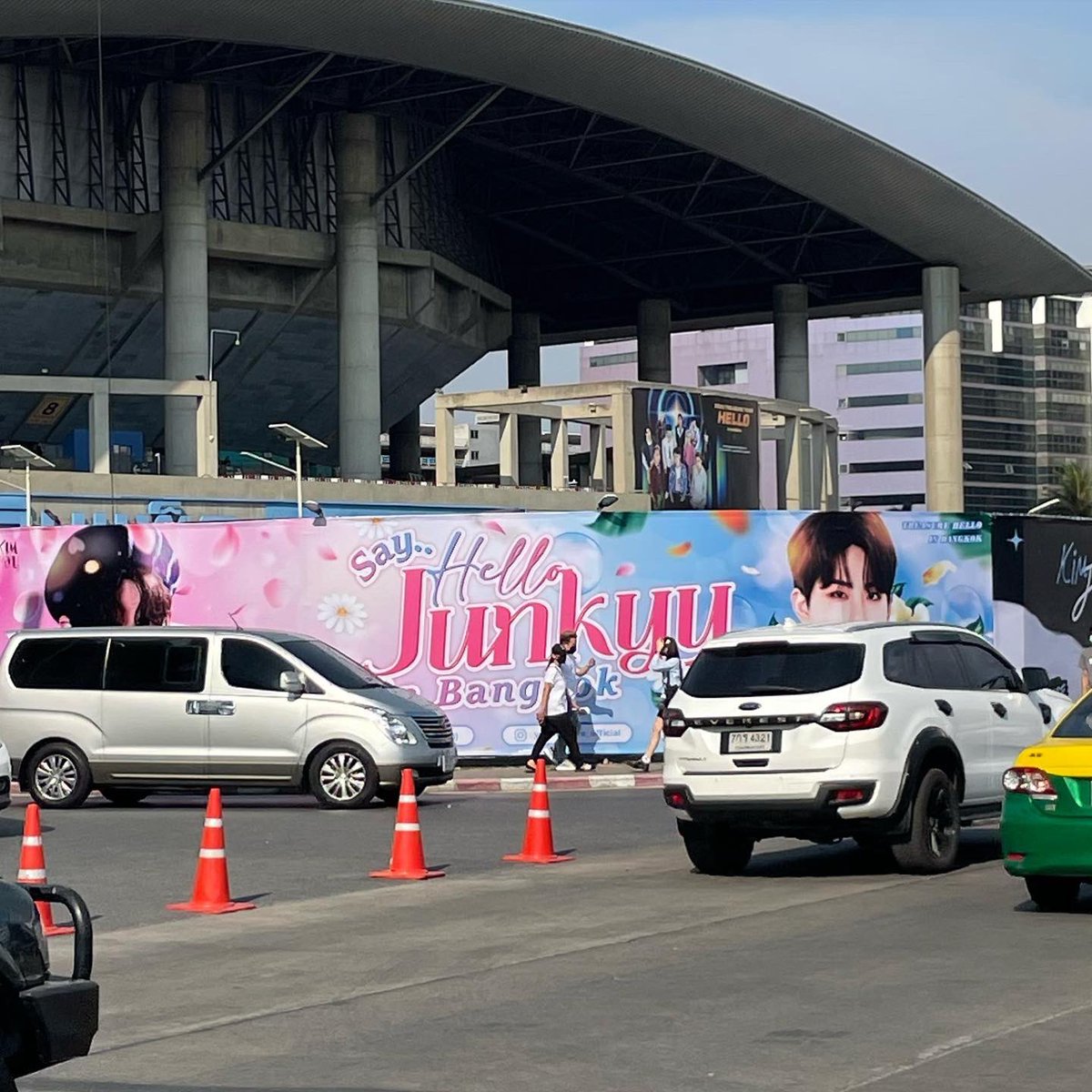 วันนี้เป็นอีกวันที่มีความสุขมากๆ ขอบคุณทุกคนที่ตั้งใจและเต็มที่มากๆนะ 🫶🏻💎 #HELLO_TOUR_IN_BANGKOK #TREASURE_hello_in_bangkok #TREASURE