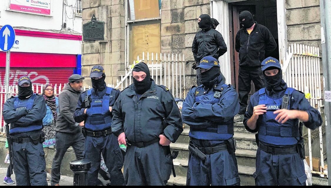 SiomhaH's tweet photo. I found it quite offensive getting batoned by these guys as they helped evict us from north frederick st. #gardai #eoin https://t.co/Ic1lK8NfAp