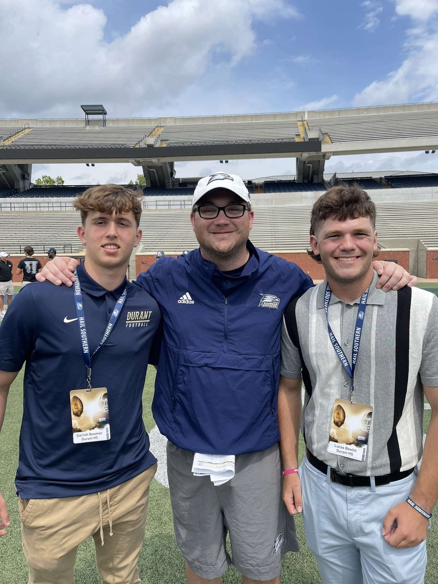 Had a great visit <a href="/GSAthletics_FB/">Georgia Southern Football</a> jr day. Thank you <a href="/Coach_BBailey/">Brandon Bailey</a> for the great conversation and taking the time to answer my questions. <a href="/garrettbowmer/">Garrett.Bowmer</a> <a href="/DOORANTFOOTBALL/">Durant Football</a> <a href="/ClayboCoach/">Claybo Varnum</a> <a href="/Drivenfromabove/">Coach Hicks</a> <a href="/JourneyanFuture/">Coach Jon "Fin" Finley</a> <a href="/BowmerJohn/">Coach Bam</a> <a href="/PrepRedzoneFL/">Prep Redzone Florida</a> <a href="/Dwight_XOS/">Dwight Thomas - Catapult Sports</a> <a href="/larryblustein/">Blustein Recruiting</a>