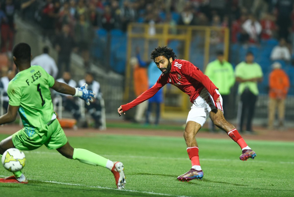AlAhly's tweet photo. 🚨🚨| لا جديد يذكر .. الأهلي يحجز مقعده في ربع نهائي بطولته المفضلة دوري الأبطال، بعد الفوز على الهلال بثلاثية نظيفة.🦅🔝👌
#يلا_يا_أهلي
#افريقيا_يا_أهلي https://t.co/XuWJWWX5Gy
