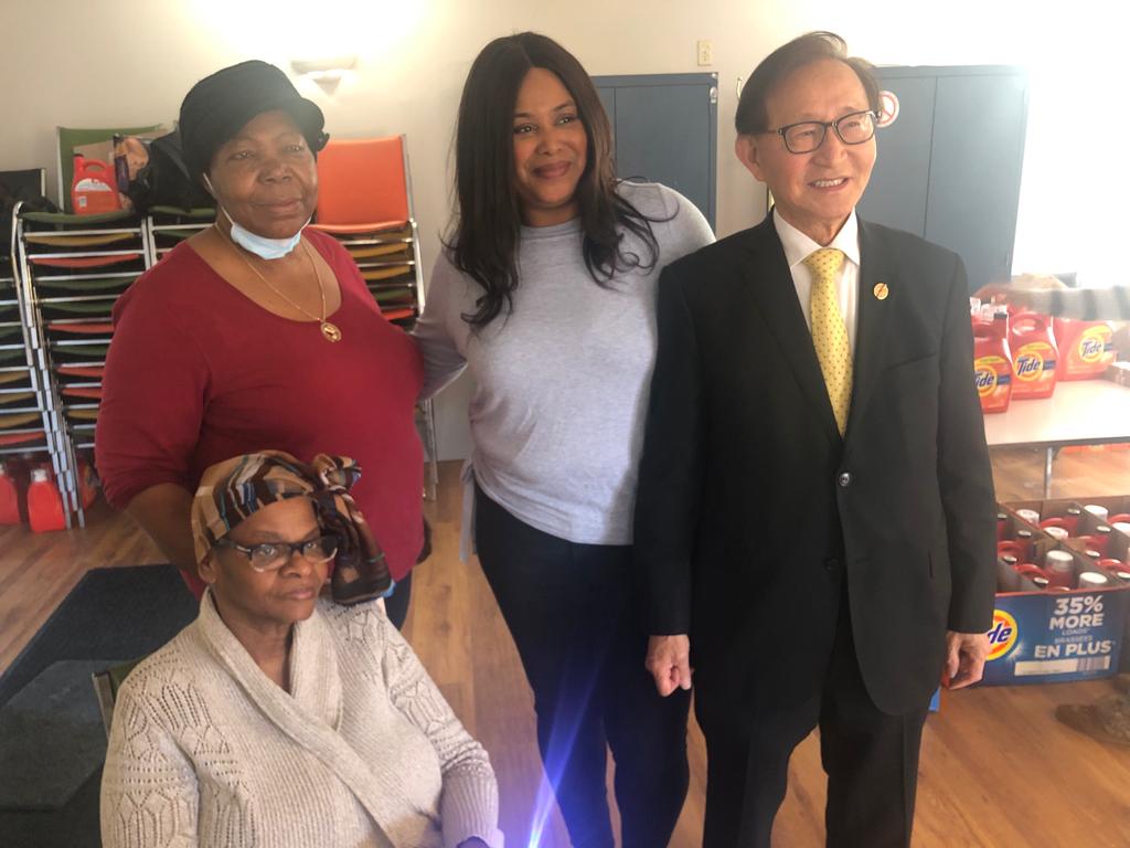 TPS_BCC's tweet photo. Great event hosted by @MalvernCG Giveaway supporting Malvern Residents. Thank you to @urbancurls416 for sponsoring the gift cards. Thank you  to @globalmedicdmgf and @partywithkumoi for your generous donations as always thinking of the most vulnerable community members. 👏🏾💙 https://t.co/AHuDV0Mu3U