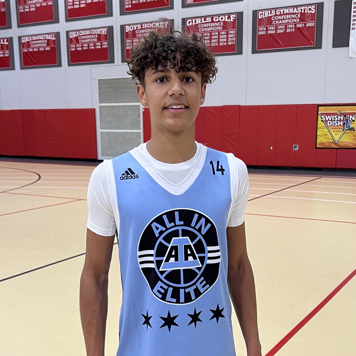 IsaacDennis_2's tweet photo. ‘25 6’1 Makai Kvamme and ‘23 6’6 Yann Kouotou powered @aiathletics 17U to a win this afternoon. #NY2LASND2K23 @ny2lasports https://t.co/aApw6M8i7S