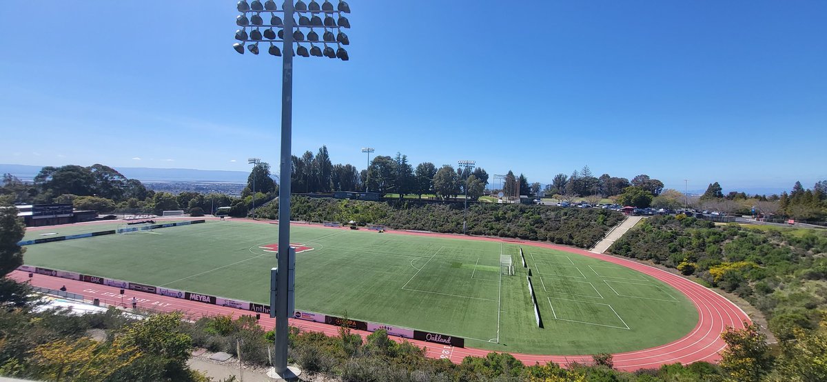 Its match day in them Hayward Hills today. Once again shout out to #CSUEB for letting us function there tonite. And for those who still feeling some type of way, how can you not love this view😎🌳⚽️🥅