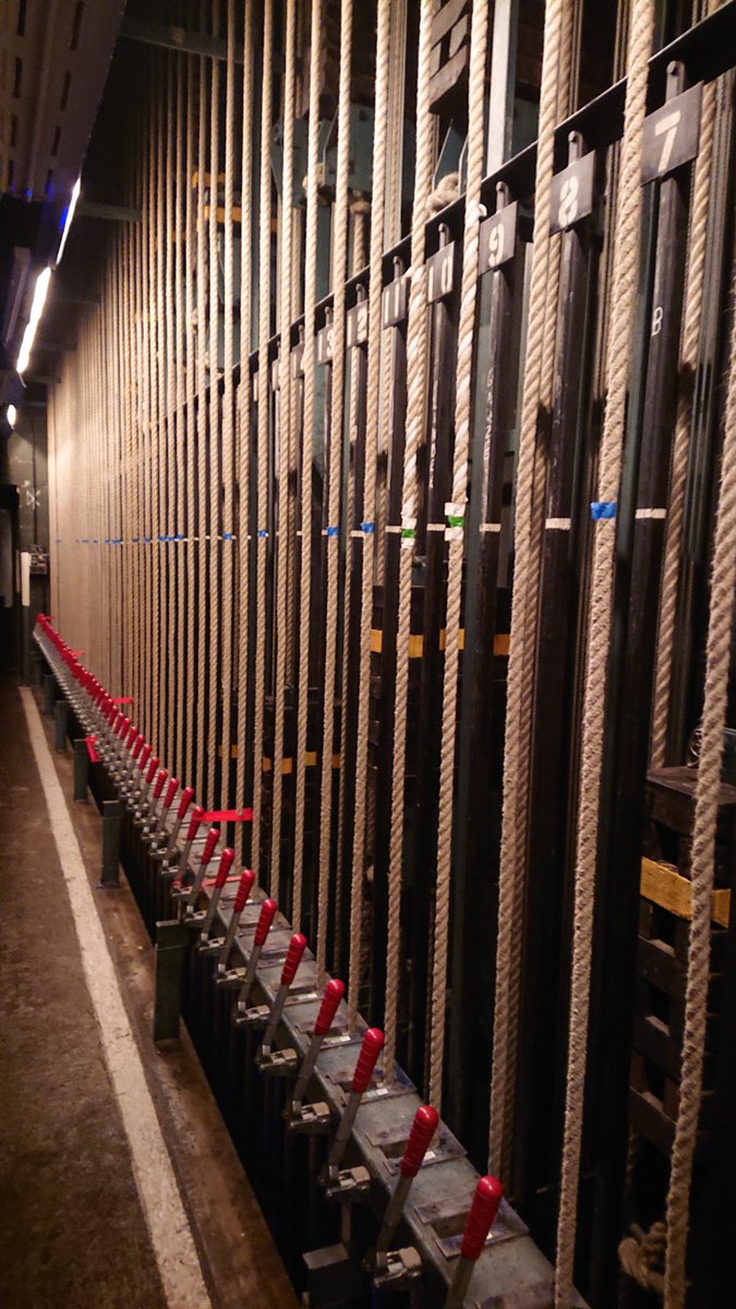 Standing by to lower the curtain for the last time in the AHT <a href="/ClwydTweets/">Theatr Clwyd</a>, before the builders start work in a couple of weeks