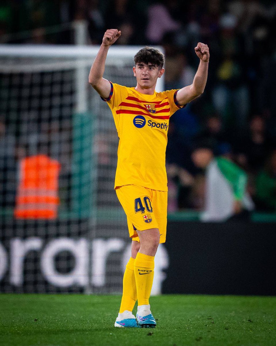 FCBmasia's tweet photo. 🤩 𝐀𝐥𝐞𝐢𝐱 𝐆𝐚𝐫𝐫𝐢𝐝𝐨

💥 Debut amb el primer equip

😍 Estreno con el primer equipo en la victoria 🆚 Elche (0-4) en @LaLiga

👏 Enhorabona, Aleix!

💙 𝐌𝐀𝐃𝐄 𝐈𝐍 𝐋𝐀 𝐌����𝐒𝐈𝐀 ❤️ https://t.co/UsXinSDhbu